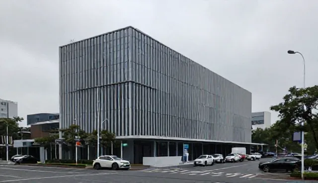地区差异对技术选型的影响与应对策略